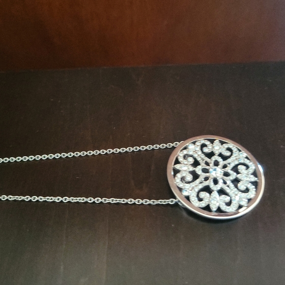 Swarovski Necklace - Picture 2 of 8